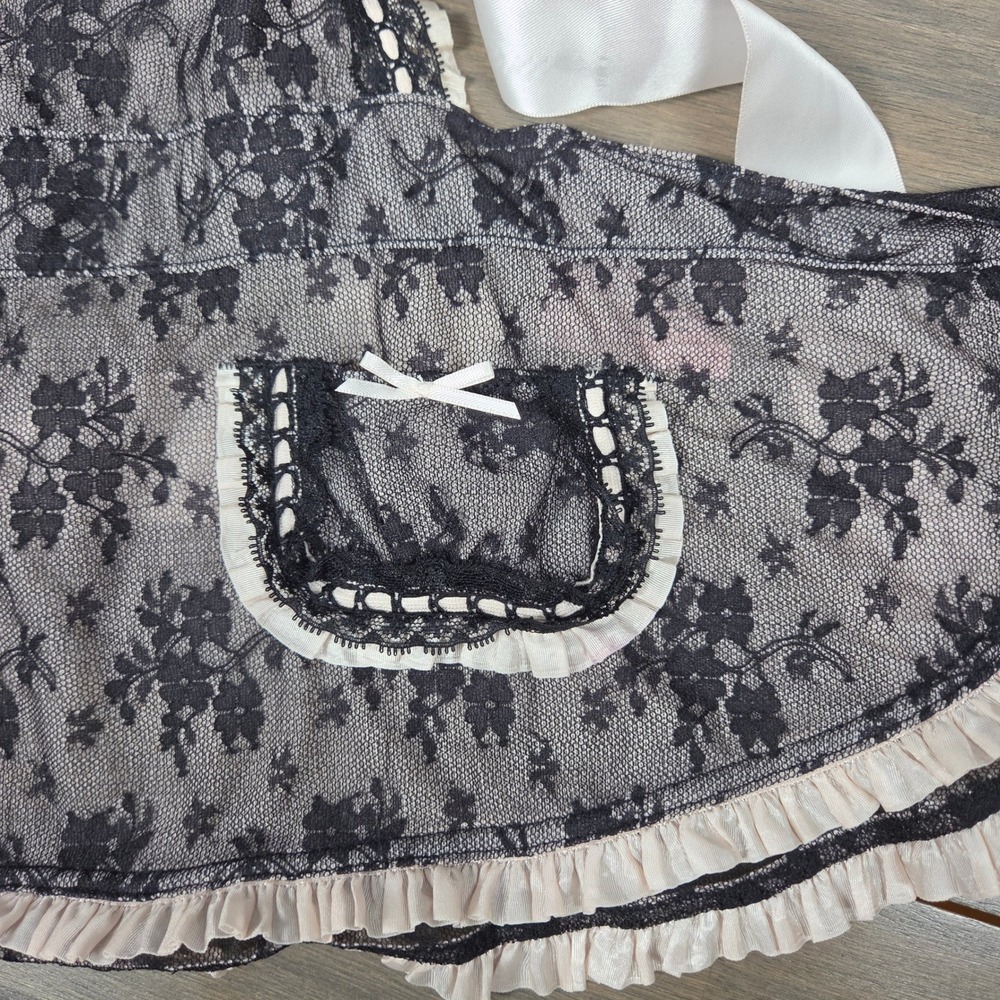 Victoria's Secret Women's 36C Sexy Little Things French Maid Lace Teddy Y2K 2008 - Picture 6 of 6